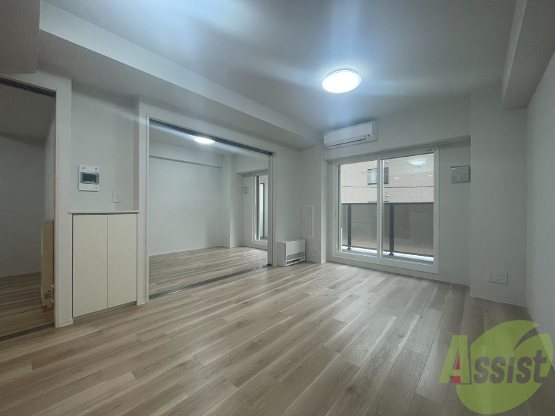 居室・リビング　広々としたリビングですね。使い勝手がよさそうですね！