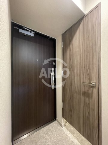 玄関　リビオメゾン新大阪　玄関