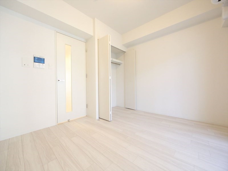 居室・リビング　洋室7帖　クローゼット付（収納充実してます）