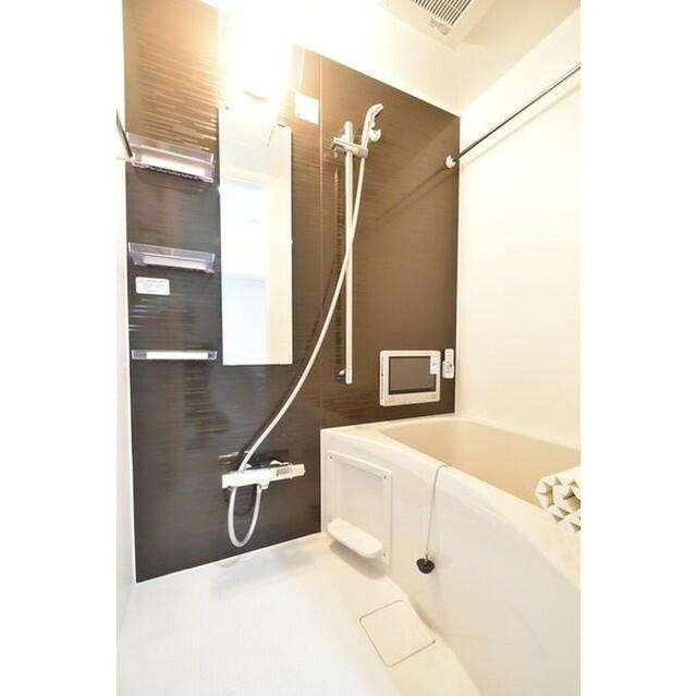 バス・シャワールーム　?