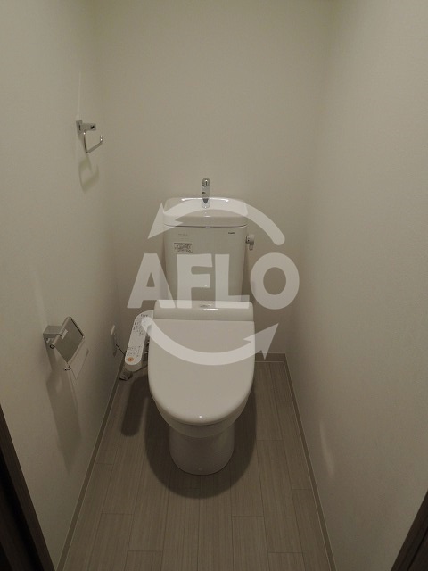 トイレ　アベニール四天王寺　温水洗浄便座