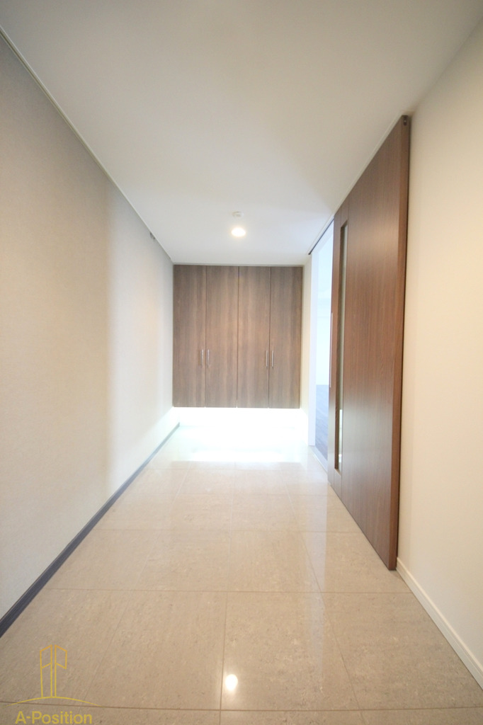 玄関　リバーサイドタワー中之島