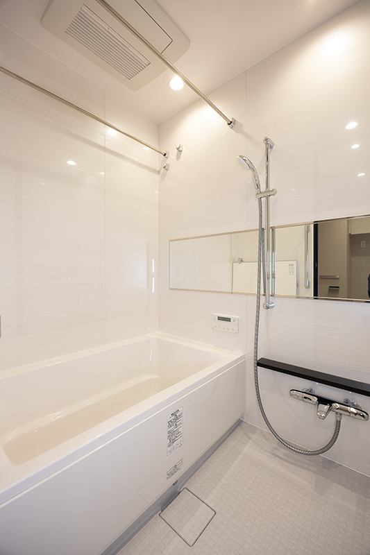 バス・シャワールーム　バス