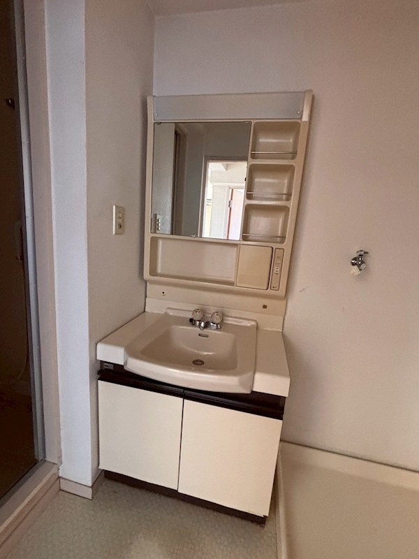 洗面設備　現況優先