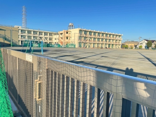 小学校　北名古屋市立師勝南小学校（小学校）まで444m