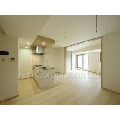 居室・リビング　同タイプ5階のお部屋を撮影。仕様が異なることがあります。