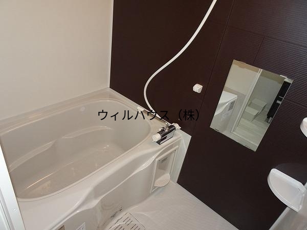 バス・シャワールーム　同型使用写真