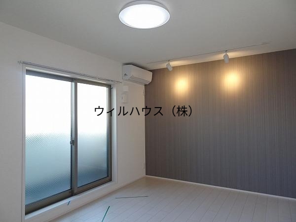 居室・リビング　同型使用写真