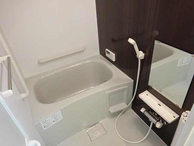 バス・シャワールーム　バス