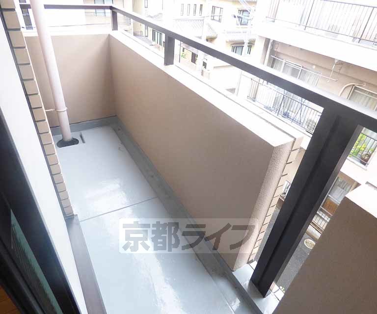 バルコニー　きれいなバルコニーです。