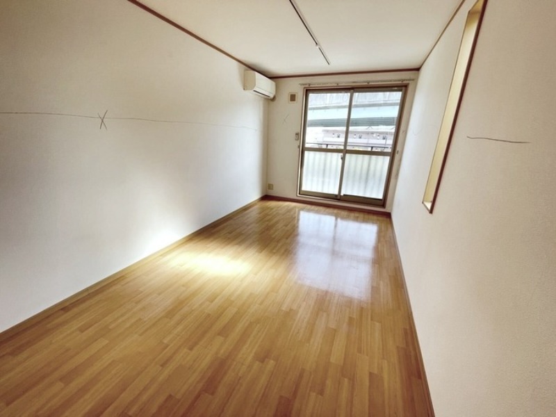 居室・リビング　図面と現状に相違がある場合には現状を優先