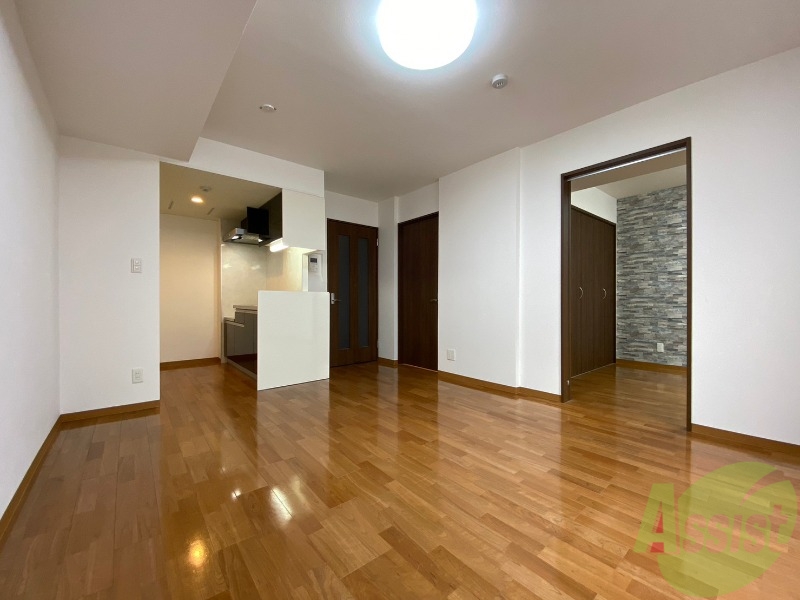 居室・リビング　広くてキレイなお部屋が広がっていて、充実した生活が送れそう。