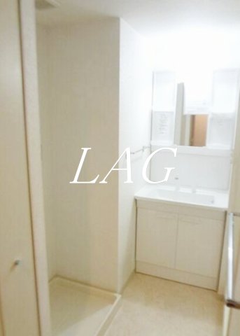 洗面設備　独立洗面台です。