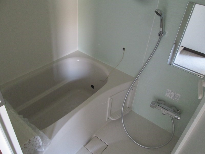 バス・シャワールーム　追い炊き機能付き