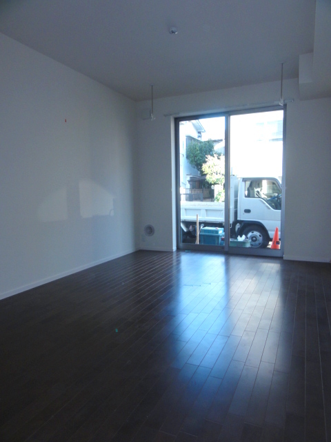 その他部屋・スペース　洋室は室内物干フック付き