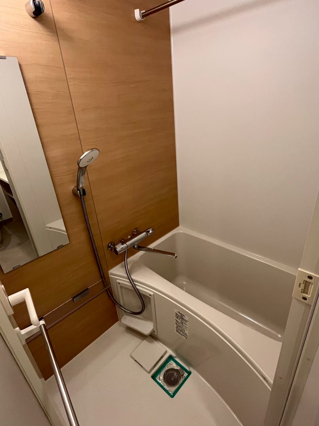 バス・シャワールーム　★広々バスルーム★