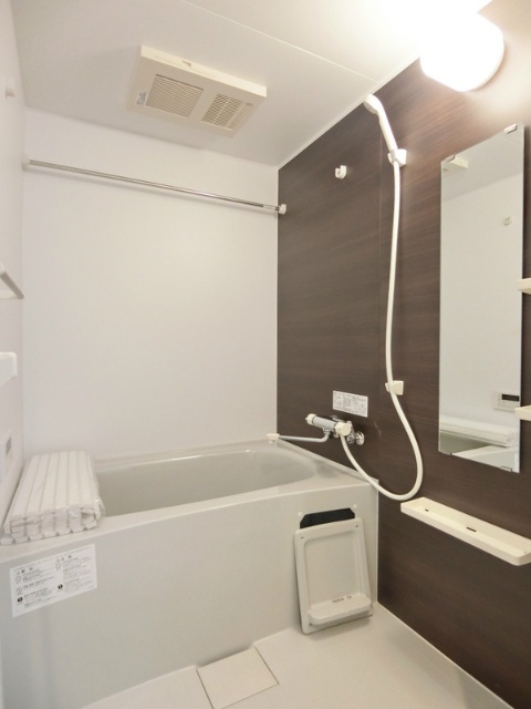 バス・シャワールーム　同物件別部屋