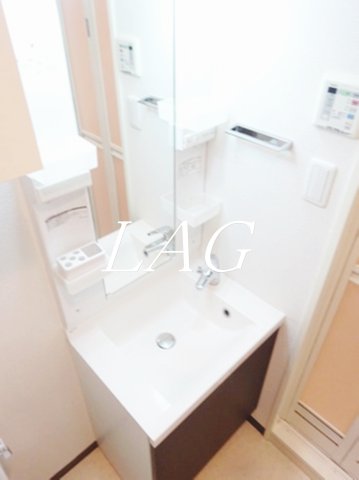 洗面設備　洗面台です。