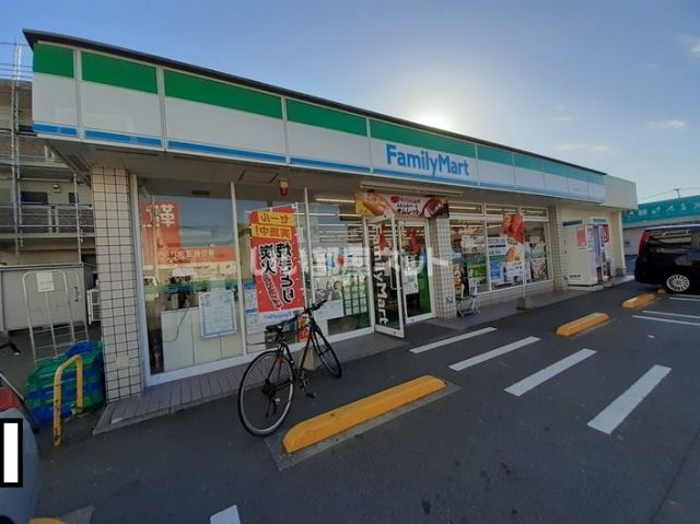 コンビニ　ファミリーマート 福岡石丸三丁目店（コンビニ）まで224m