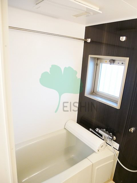 バス・シャワールーム　清潔感のある浴室です！