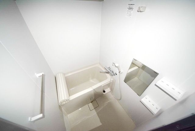 バス・シャワールーム　きれいなバスルーム