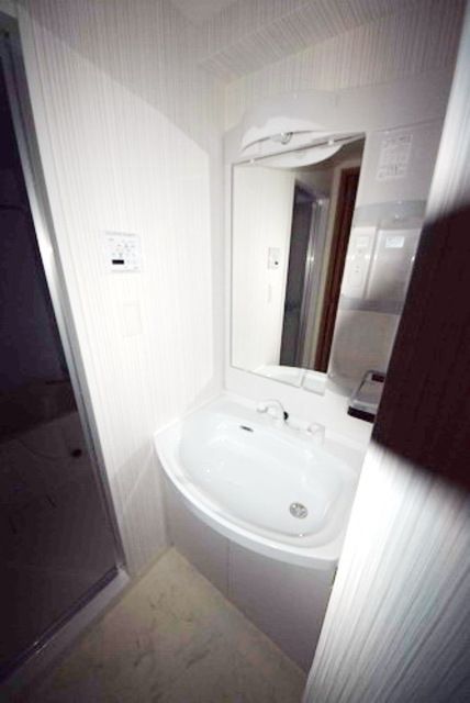 洗面設備　嬉しい独立洗面台