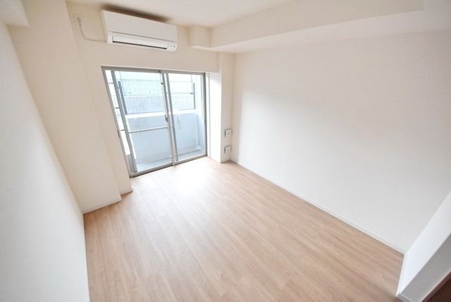 居室・リビング　広々した居室