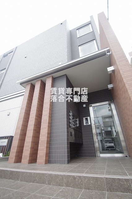 建物外観　2023年築。築浅