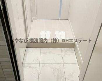 玄関　※類似間取り別室写真