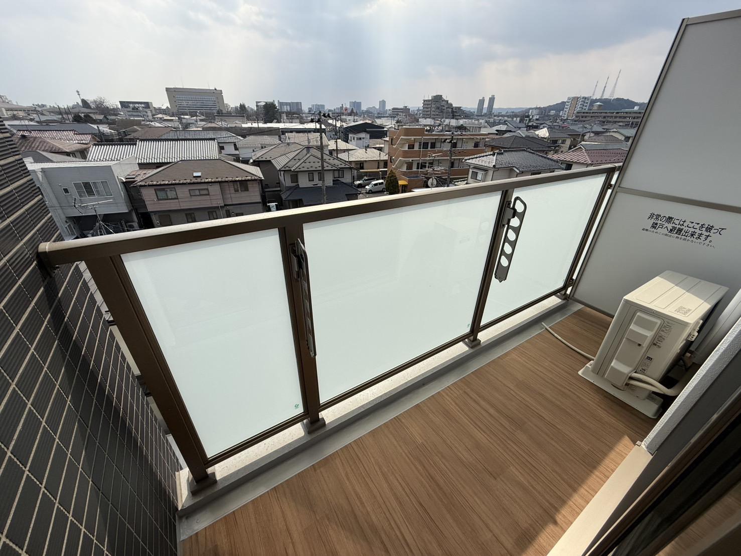 バルコニー　洗濯物を干せるバルコニーです