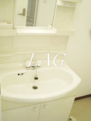 洗面設備　独立洗面台です。