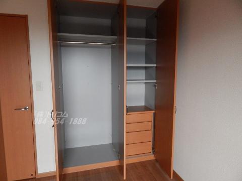 収納　クローゼット