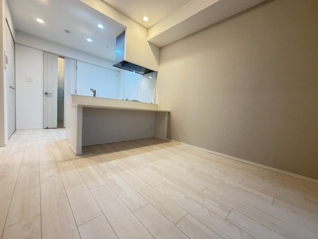 居室・リビング　詳細は、RISUMO江坂本店→06-6155-7137まで♪