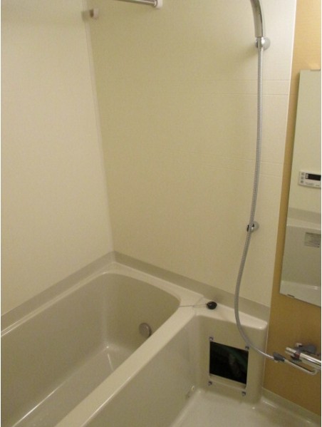 バス・シャワールーム　ご家族や長時間入浴に便利な追い炊き機能付きです♪