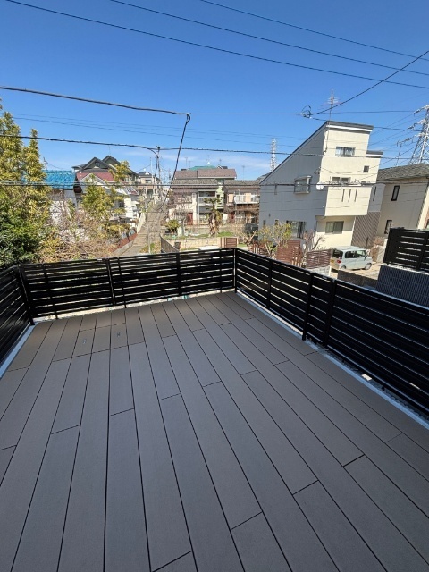 眺望　戸建なのにマンションのような開放的な眺望で人目を気にせず生活