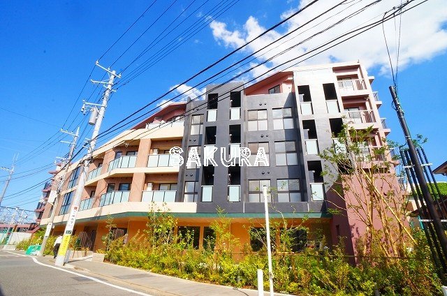 建物外観　存在感のある外観です♪