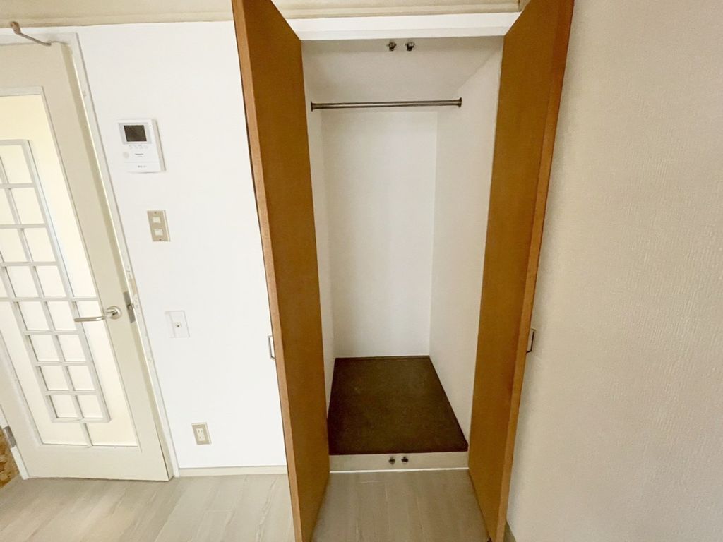 収納　※別号室参考写真です