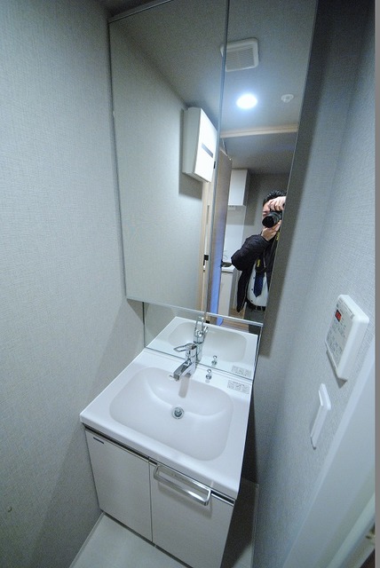 洗面設備　写真は３０２号室