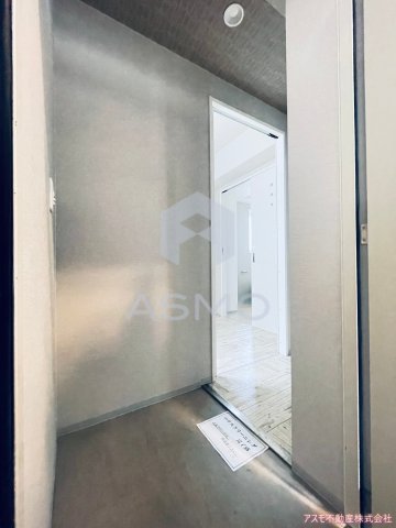 玄関　※建物内別間取参考写真