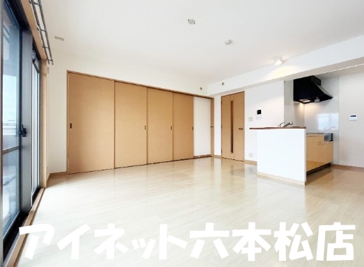 居室・リビング　広々としていいですね。