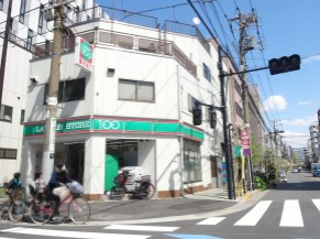コンビニ　ローソンストア100台東清川店（コンビニ）まで261m