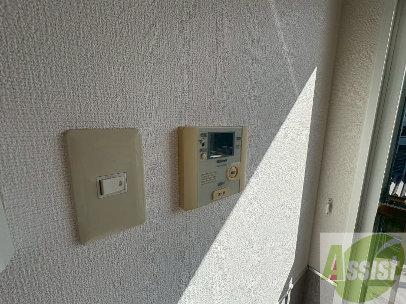 セキュリティ　ＴＶモニター付インターホンです。来客者の顔が見えるので安心！