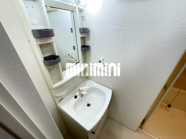 洗面設備　※同タイプのお部屋の写真です。
