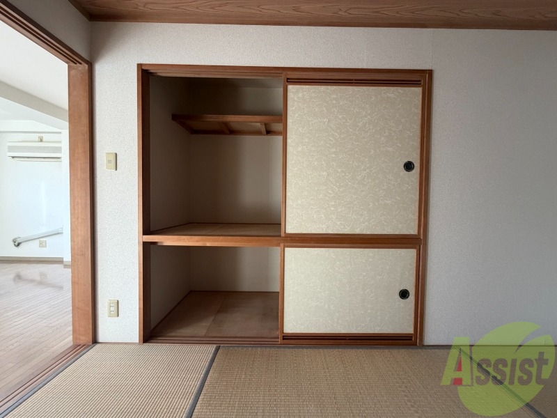 収納　クローゼットがありました。お洋服や荷物はここへ