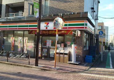 コンビニ　セブンイレブン南新小岩店（コンビニ）まで30m
