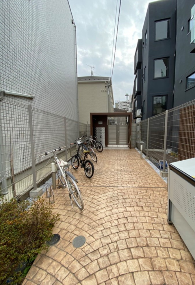 その他　ゴミ集積所・駐輪所あり