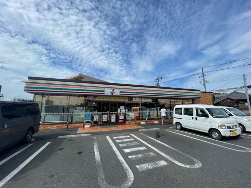 コンビニ　セブンイレブン 我孫子根戸店（コンビニ）まで833m