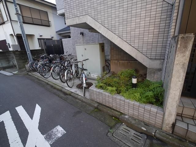 イーストウィング横濱の外観写真