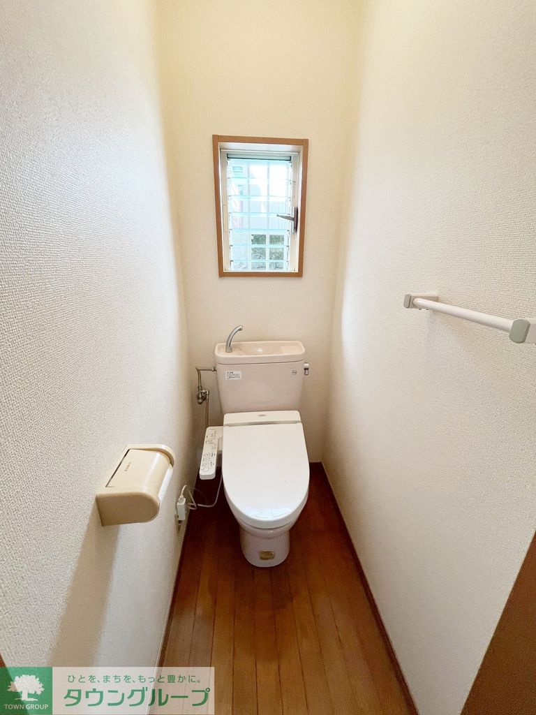 狛江市猪方2丁目戸建のトイレ写真