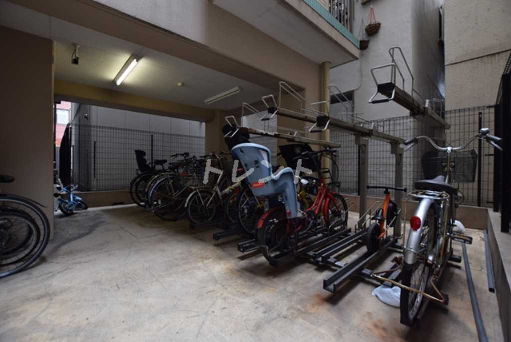 都営新宿線 浜町駅 徒歩4分 10階建 築22年の外観写真